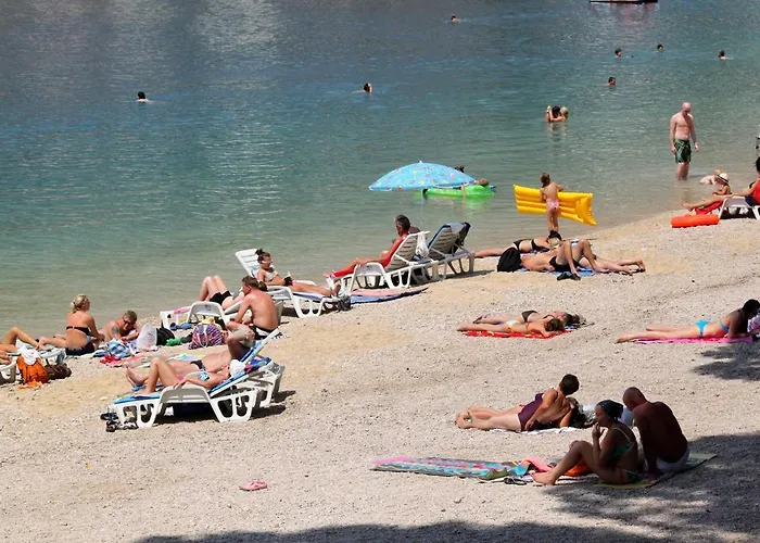 Apartments By The Sea Makarska - 6843